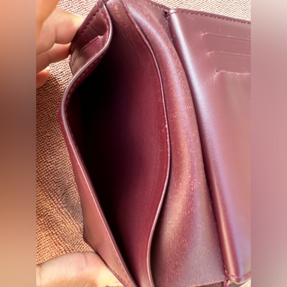 Louis Vuitton Burgundy Wine Wallet. - Picture 9 of 16